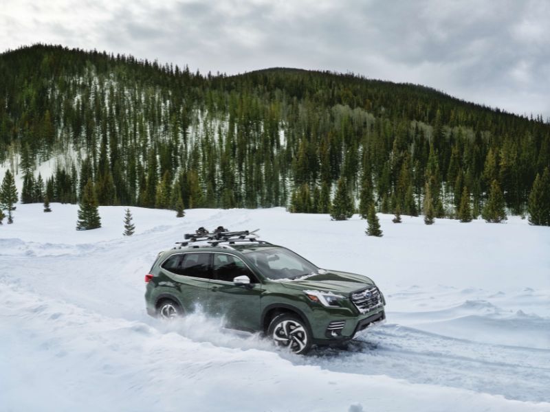 2022 subaru forester driving in the snow